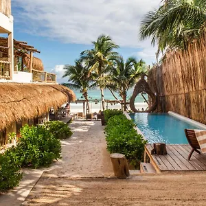 Dune Boutique Located At The Party Zone (adults Only) 4* Tulum